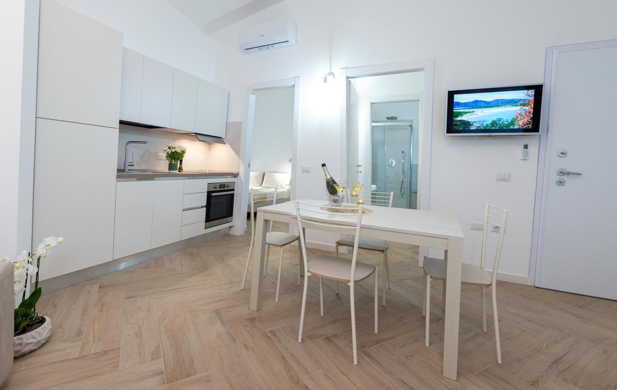 Estia Apartment *